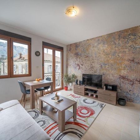 Apartman J&I Kotor Bagian luar foto