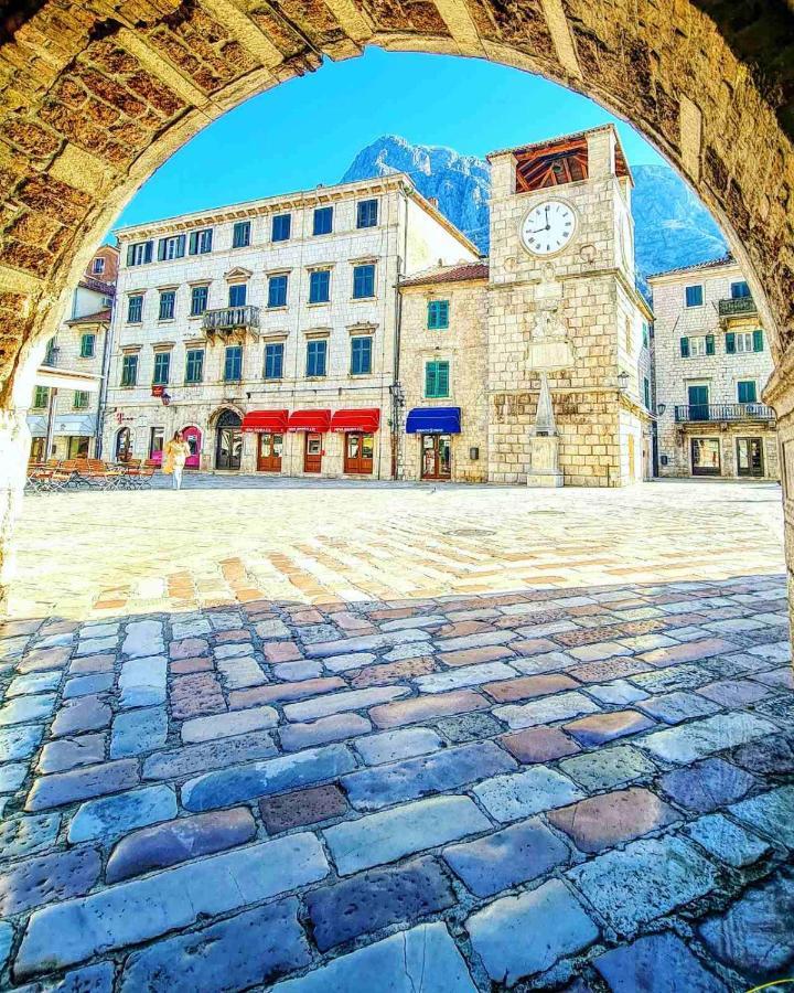 Apartman J&I Kotor Bagian luar foto